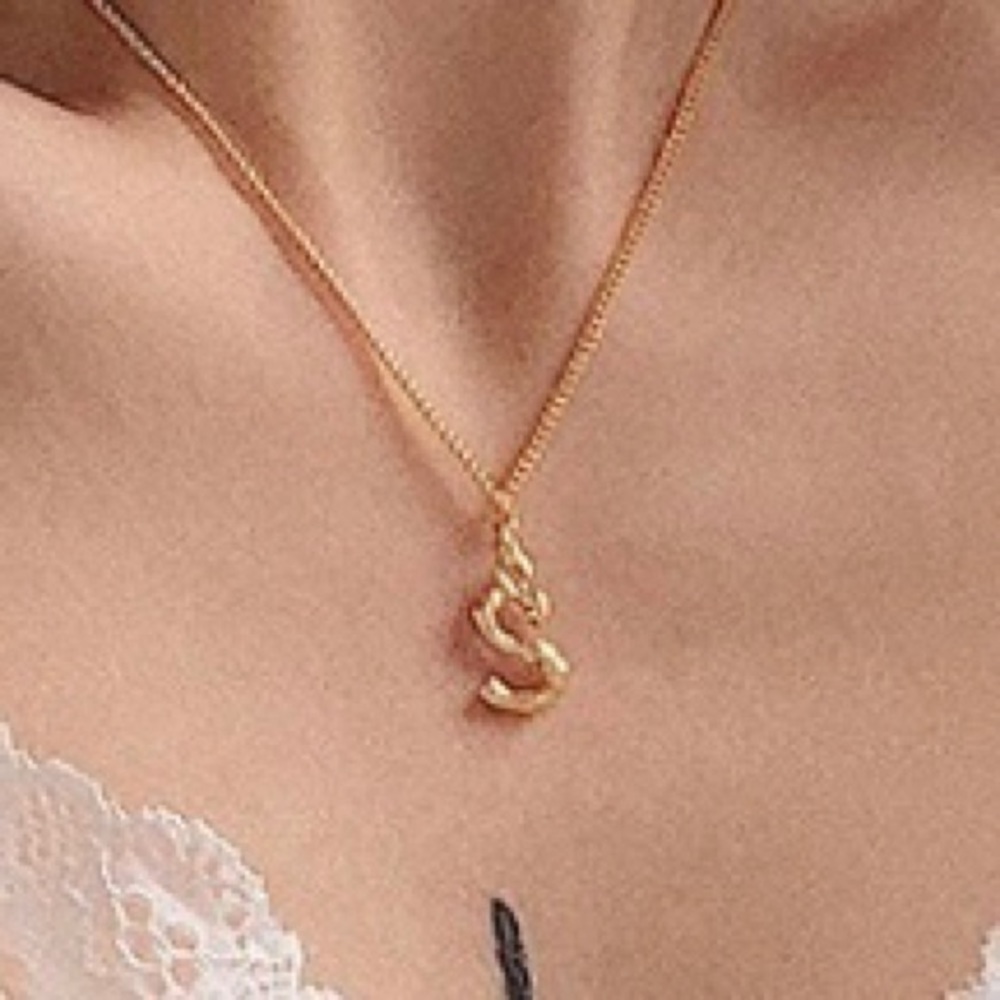 Gold letter necklace - letter S (NEW)